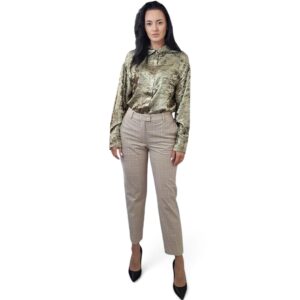 Pantalon office în carouri femei C&A Pantaloni femei, model în carouri, stil pană, închidere cu cârlig și fermoar, talie medie, două buzunare funcționale.  Mărimi: 36 Material: 65% poliester, 31% vâscoză, 4% elastan Culoare: bej