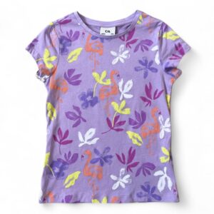 Tricou colorat pentru fete Tricou colorat cu imprimeu floral pentru fete, decolteu rotund, mânecă scurtă. Disponibil atât în magazin cât și online cu livrare în toată România. Mărimi disponibile: 128 Material: 100% bumbac Culoare: multicolor